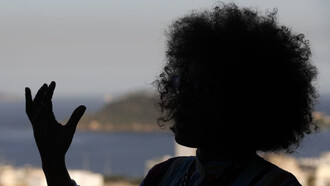 Estábamos celebrando en mi casa su día, su noche, su ritual de entrada al club