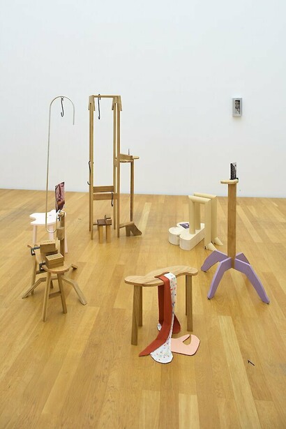 Various artists, Family matters, exhibition view. Courtesy of Museum der bildenden Künste Leipzig