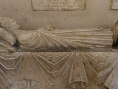 Tomba del cardinale Pantaleone Anchier, 1286 (foto Roberto Luciani)