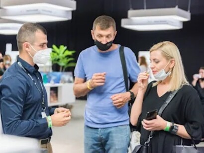 In fiera, è possibile avere storytellers di nuovi marchi e anche di quelli classici che resistono 