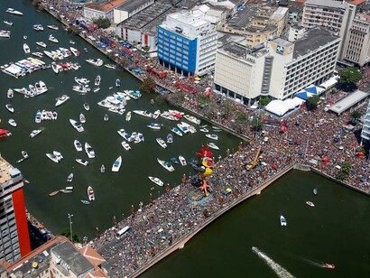 Carnaval de Pernambuco - A cidade inteira sai com o Bloco Galo da Madrugada - Recife, Pernambuco, Brasil. Foto: Jan Ribeiro. Prefeitura de Olinda