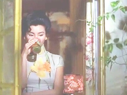 In the Mood for Love è ispirato al romanzo breve Un incontro (noto anche come Intersection) di Liu Yichang