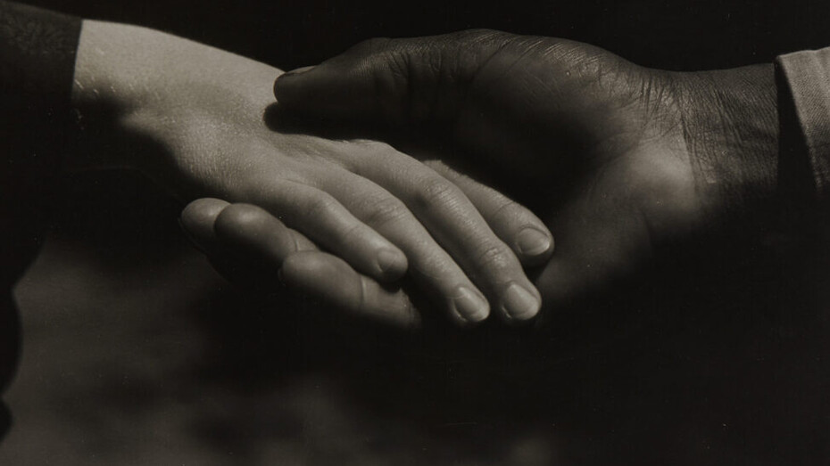 Consuelo Kanaga, Hands, 1930. Courtesy of San Francisco Museum of Modern Art