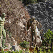 Igor Mitoraj, Lo sguardo, humanitas, physis, exhibition view. Courtesy of Contini Art Gallery