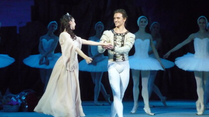 Sergei Polunin, Teatro Stanislavsky, Mosca, 27 novembre 2015, Lago dei cigni. Ph Simonetta Sandri