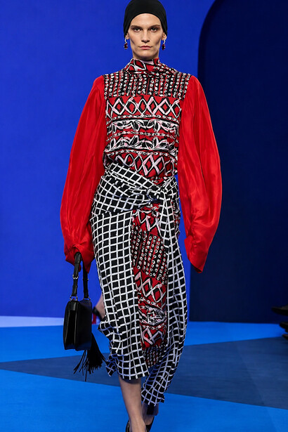 Presented in Paris, Lanvin’s Spring/Summer 2026 collection explored blue as both structure and mood, pairing confident shoulders with thoughtful scarf detailing and skirts shaped for movement