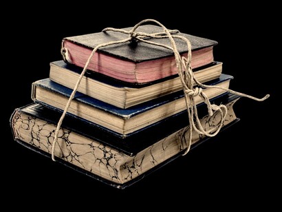 Se non smetto di leggere è perché non ci sono solo cose spiacevoli che possono capitare leggendo. 