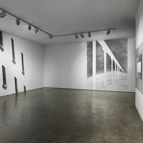 Kate Teale, Vanishing points, exhibition view. Courtesy of Smack Mellon. Photo by Etienne Frossard