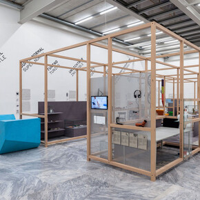 Aut now. 100 × österreichisches design für das 21. jahrhundert, ausstellungsansicht. Mit freundlicher genehmigung des Museum für angewandte Kunst