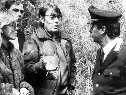 Fabrizio De André e Dori Ghezzi in sopralluogo con i Carabinieri