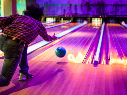 Al bowling Gregoretti mi dice: facciamo un gioco