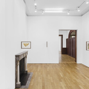 Mira Schor, Visions and materialities, vista da exposição. Cortesia de Mendes Wood DM