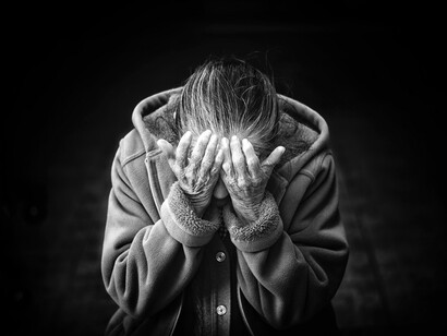 O choro é um sinal de dor emocional que pode ser reflexo de uma carência ou da falta de alguém