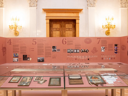 Stories behind the glass, exhibition view. Courtesy of Ethnographic Museum of the National Museum