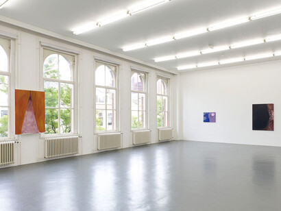 Rosalind Nashashibi, Audience with the King, 2017; Indifference, 2017 and The Exiled Prime Minister's Pond, 2017, oil on canvas, courtesy of the artist, Witte de With Center for Contemporary Art, 2018, photo by Kristien Daem.