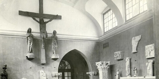 Between Definite and Dubious. Courtesy of Liebieghaus Skulpturensammlung