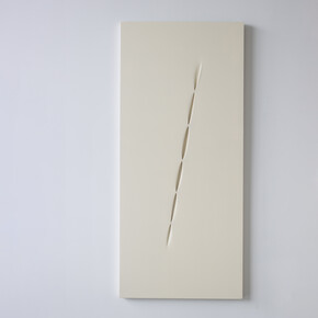 Eli Ping, Gorget, 2023. Flashe on canvas, 36 x 81 in (91.4 x 205.7 cm). Courtesy of the artist and Micki Meng