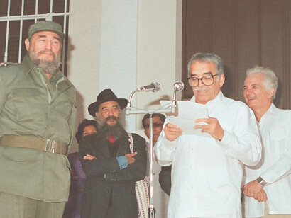Fidel Castro y Gabriel García Márquez en el Acto de Inauguración FNCL, 1986, La Habana, Cuba
