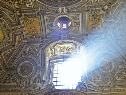 Interior de la basílica de San Pedro