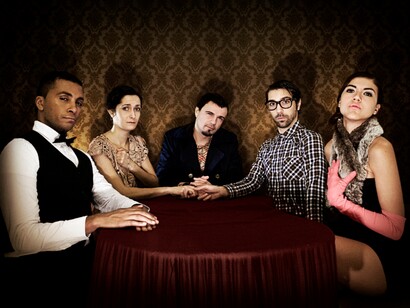 Cena con Cluedo en casa