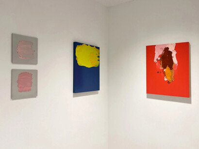 Laura Bidwa, Pocket, exhibition view. Courtesy of Kathryn Markel Fine Arts 