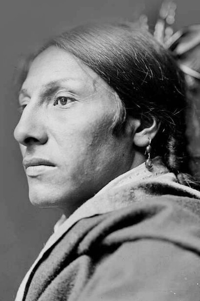 Giovane guerriero nativo americano
