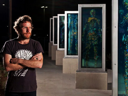 Dustin Yellin, Installation of Psychogeography figures