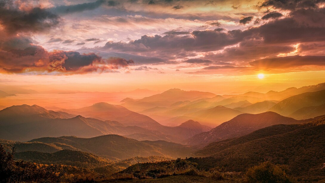 Frente al alarmismo mediático y las tensiones geopolíticas, necesitamos despertar a una perspectiva espiritual donde la belleza natural, la ciencia y el amor disuelven el miedo en una unidad profunda