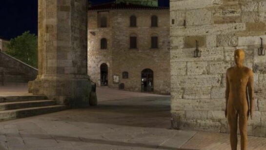 Antony Gormley - Another Time XV, 2011, Ghisa, 191 x 59 x 36 cm