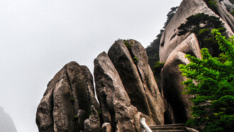 Yellow Mountains © Andrew Ermakov