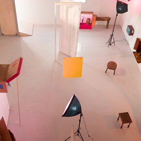 Diego Bianchi, Théâtre erreur, exhibition view. © François Doury, courtesy of the artist and Galerie Jocelyn Wolff