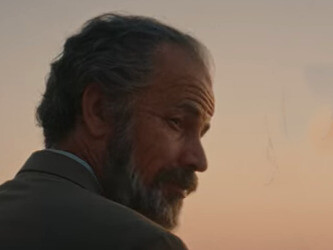 Una scena del film "Tutto quello che resta di te" con Mohammad Bakri nel ruolo di Sharif 