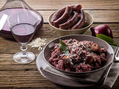 Risotto with Sausage and a glass of Pignolo