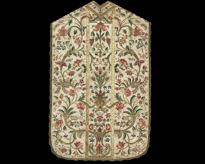 Opulent Fashion in the Church. Courtesy of The Cleveland Museum of Art