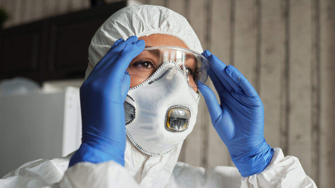 Cuidados pré-atividade com um irradiador de partículas