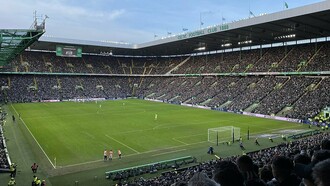 Glasgow, Scozia. Il Celtic Park poco prima dell'inizio di un derby dell'Old Firm tra Celtics e Rangers