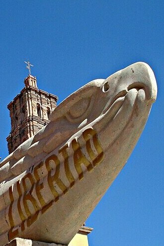 "Estela de Cabeza de Águila de la Ruta de Hidalgo 1810-1811", escultura, Tomás Chávez Morado, 1960, Dolores Hidalgo, Guanajuato, México