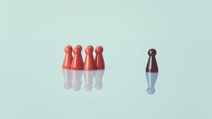 Discriminazione. Perché, soprattutto noi uomini, abbiamo una percezione del diverso quasi sempre negativa: un individuo che deve essere isolato, ostracizzato e nel peggiore dei casi anche eliminato? 