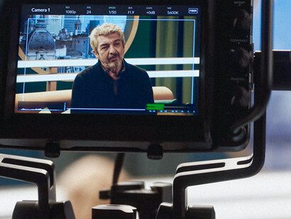 Ulises (Ricardo Darín) como invitado en un programa televisivo de late-night