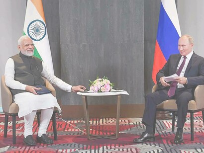 Prime Minister Narendra Modi with Russian President Vladimir Putin