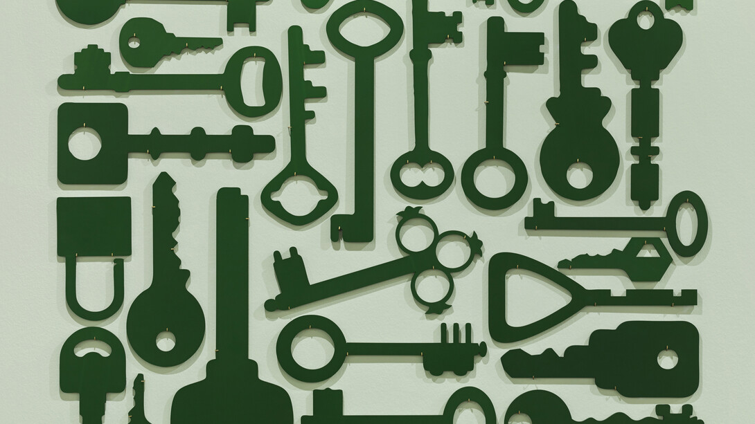 Rita McBride 
Access 2015 
plasma cut anodized aluminum in 24 parts 
overall: 59 x 75 x ½ in/150 x 190 x 1.27 cm 
photo: Stefan Jaeggi 
Image courtesy Alexander and Bonin, New York
