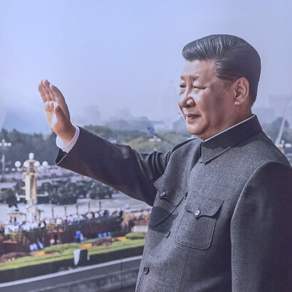 Xi Jinping, secretario general del Comité Central del Partido Comunista de China, presidente de la Comisión Militar Central ​y, desde el 15 de marzo de 2013, presidente de la República Popular China