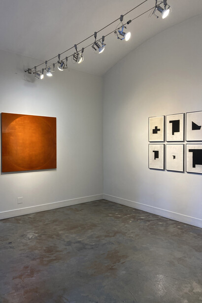 Riccardo De Marchi, Paolo Serra e Marco Tirelli, Luce trattenuta, vista della mostra. Cortesia di Marcorossi Artecontemporanea