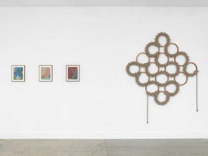 Various artists, Intersections. A summer show, exhibition view. Courtesy of Sarah Shepard Gallery