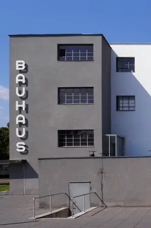 Edificio Bauhaus Dessau, Walter Gropius,  Dessau-Roßlau, Germania