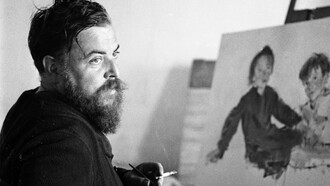 Christian Berard mentre dipinge nel suo laboratorio artistico