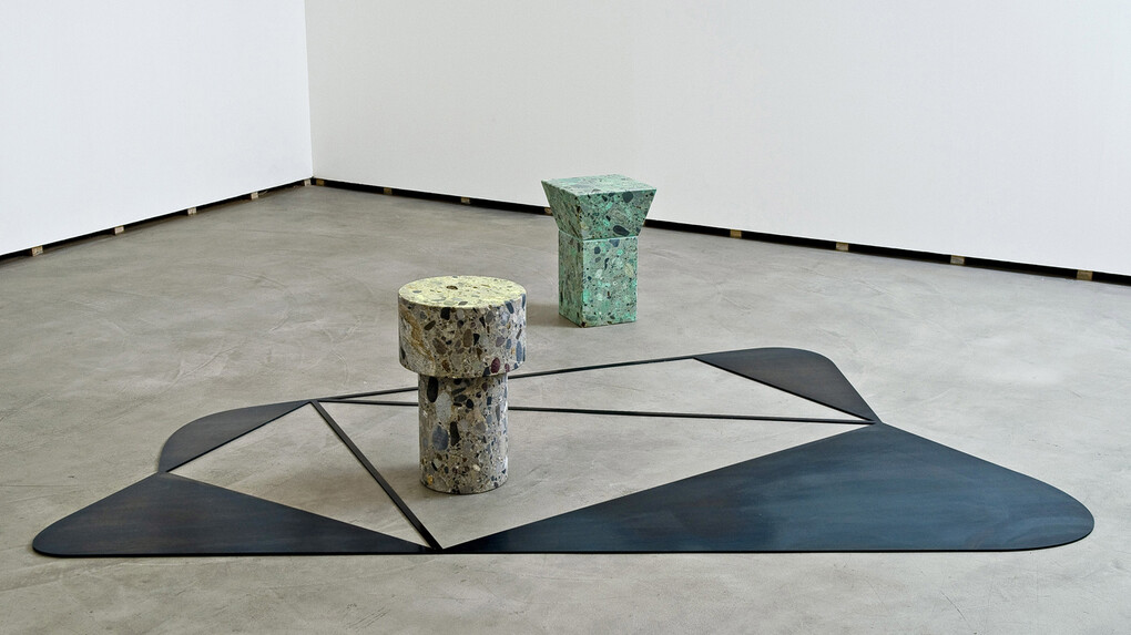 Andrea Sala. Empire, photo by Giorgio Benni. Courtesy Federica Schiavo Gallery Roma