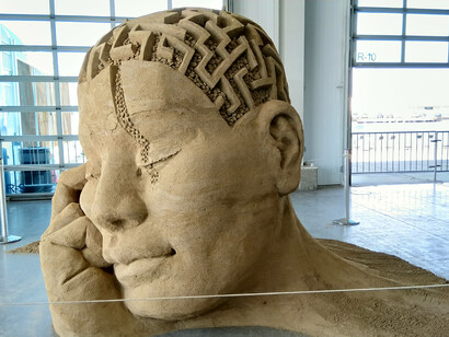 Sand sculpture, dreaming