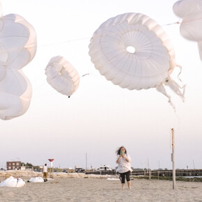 Verschiedene Künstler, Interactions 2024, Ausstellungsansicht. Mit freundlicher Genehmigung der Bundeskunsthalle