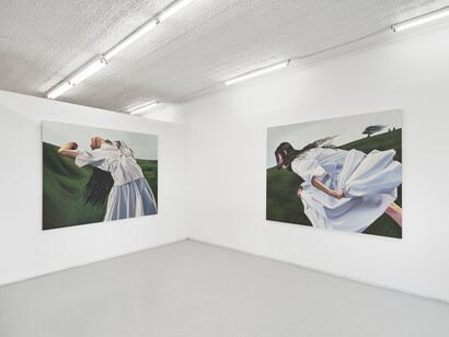 Molly Bounds, The light that loses, the night that wins, exhibition view. Courtesy of Mrs. 